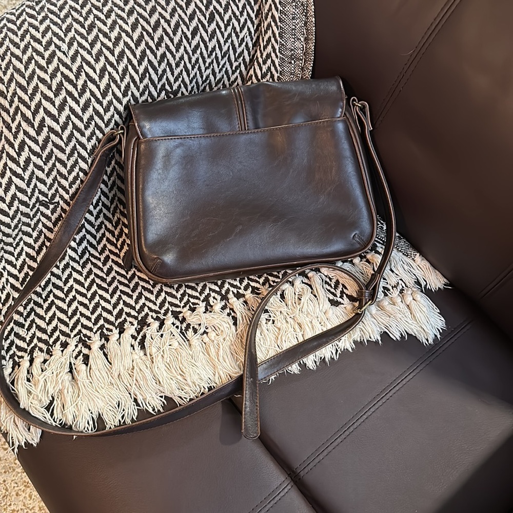 90’s Style VTG »Liz Claiborne» Chocolate Genuine Leather Crossover Shoulder Bag - Picture 12 of 16